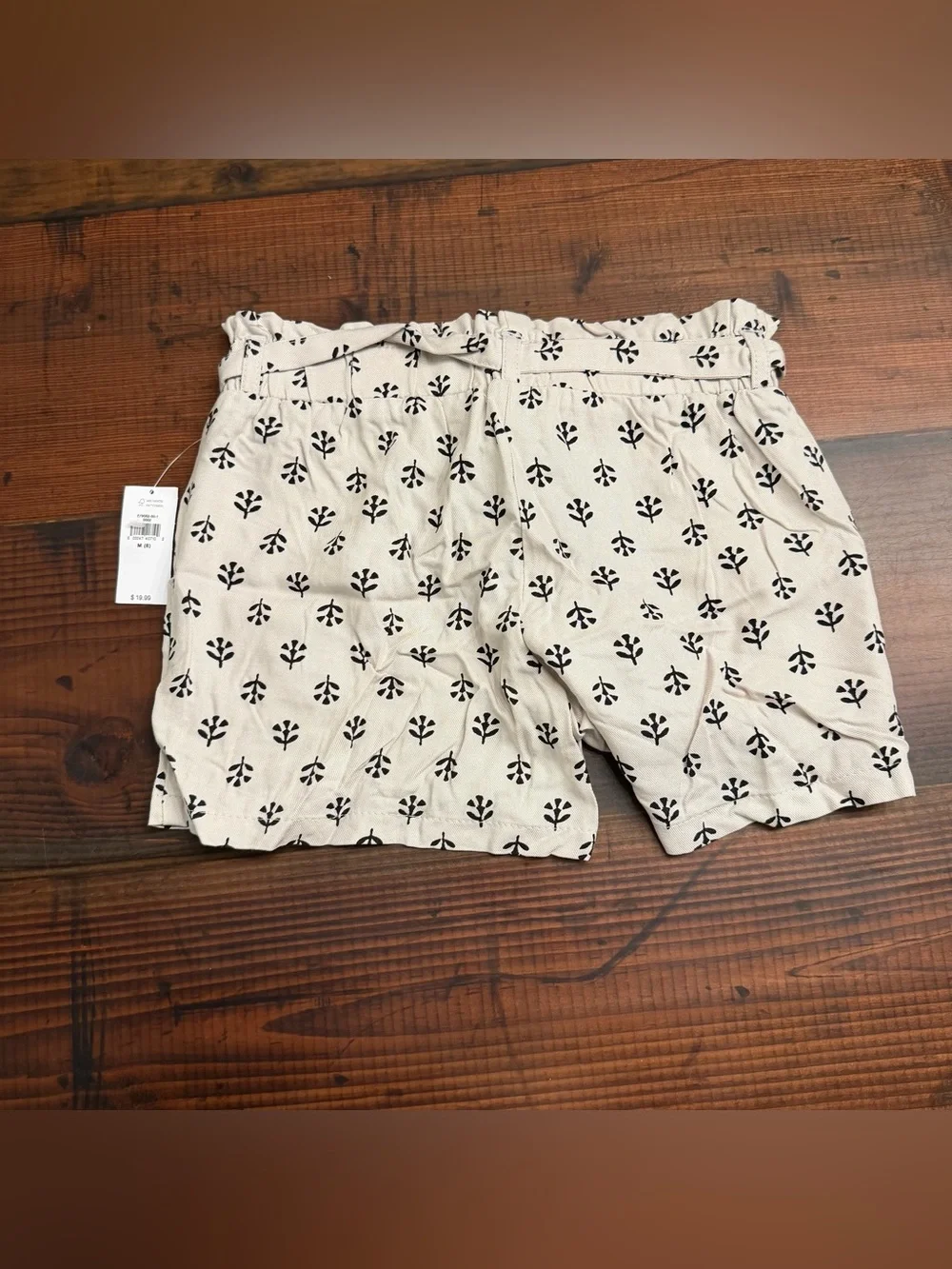 Old Navy Girls Size 8 cream/black Floral Paperbag Waist Shorts NWT